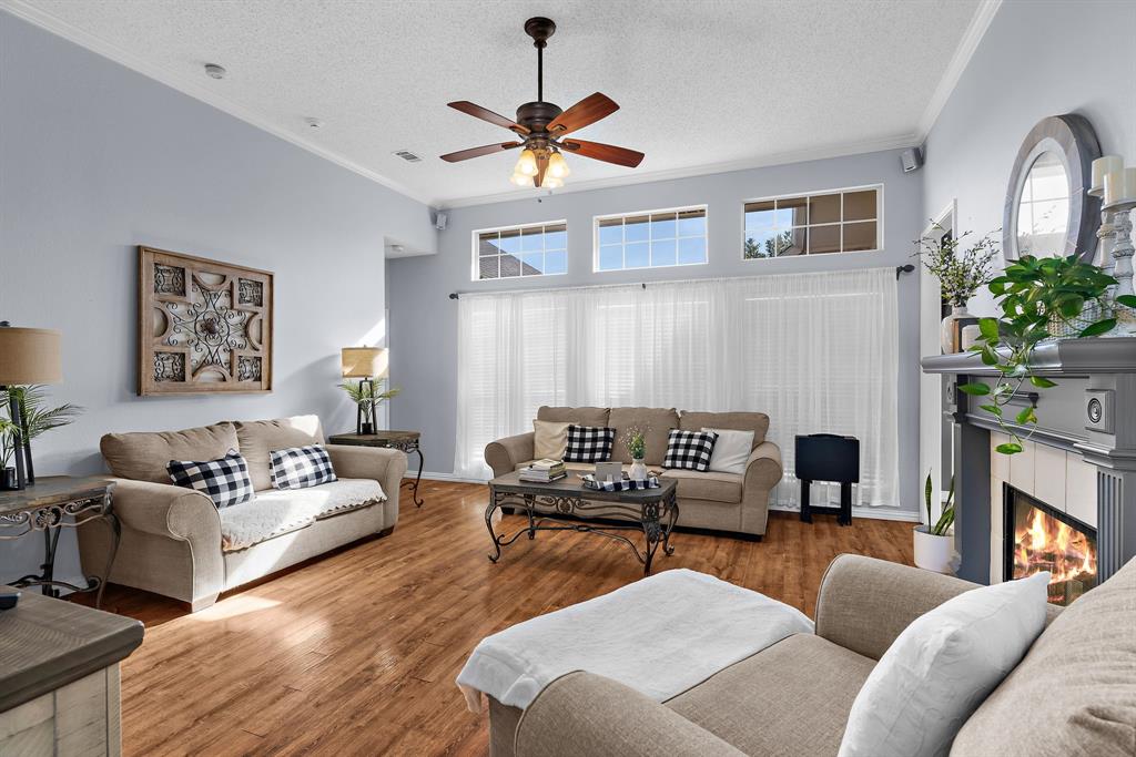 2012 Valley Falls Avenue