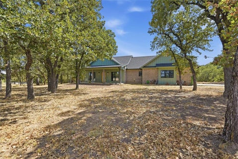 Tiny photo for 230 Silver Lakes Drive, Sunset, TX 76270 (MLS # 21396040)