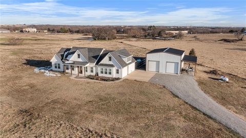 174 Shadow Trail Sherman TX 75092