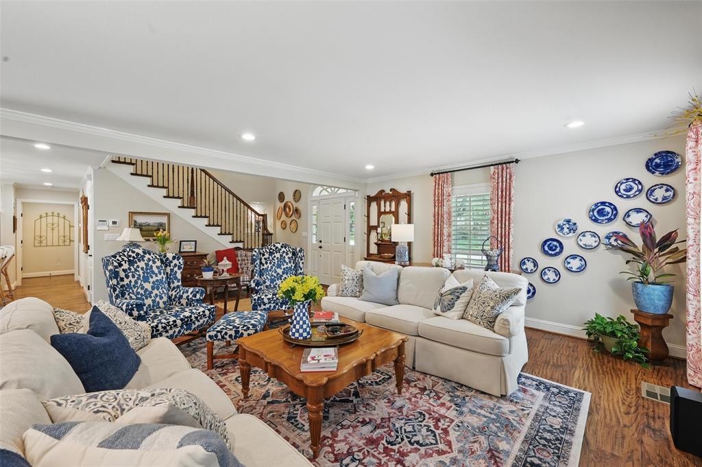 2 Shenandoah Place