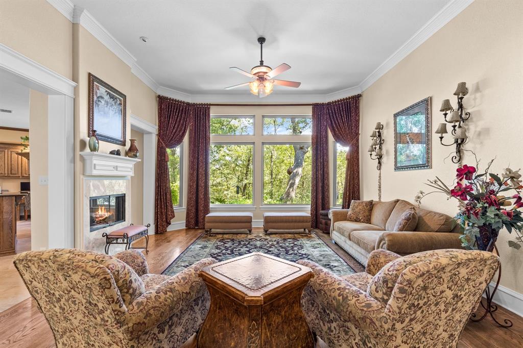 10072 Bluffview Circle