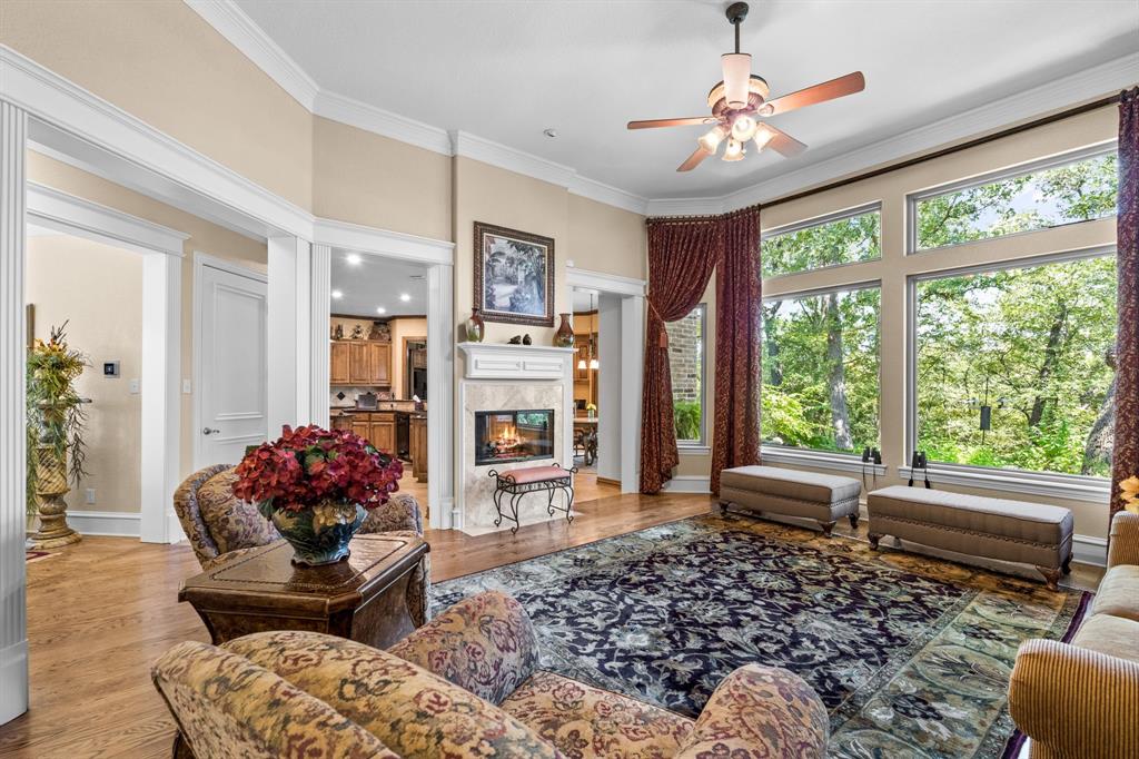 10072 Bluffview Circle