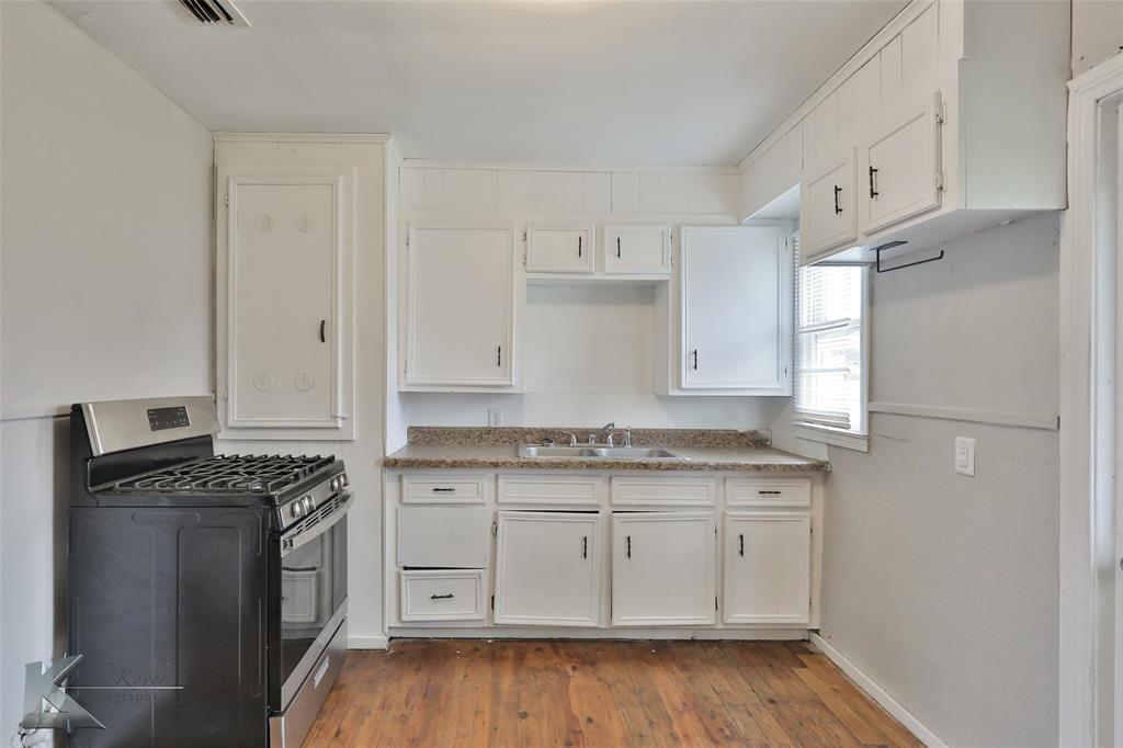 Crescent Heights - Residential Lease