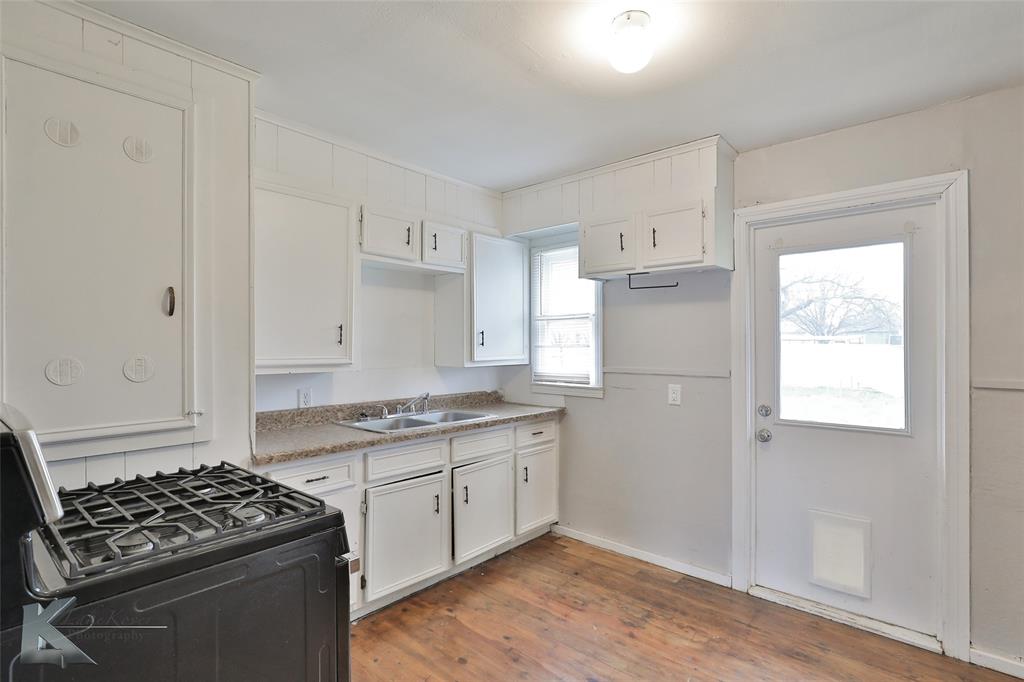 Crescent Heights - Residential Lease