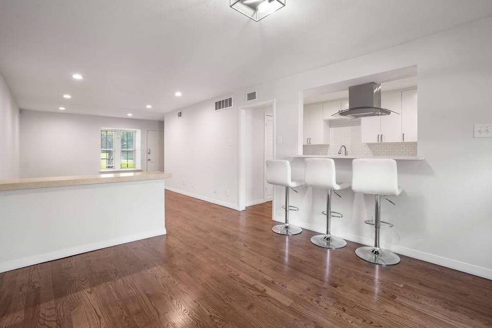 Pagewood Twnhms Ph 01 - Residential Lease