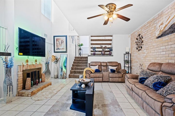 Photo 1 of 19 — 1324 El Camino Real, Euless, TX 76040