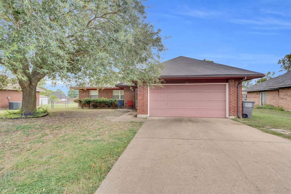 512 Bluebird Lane