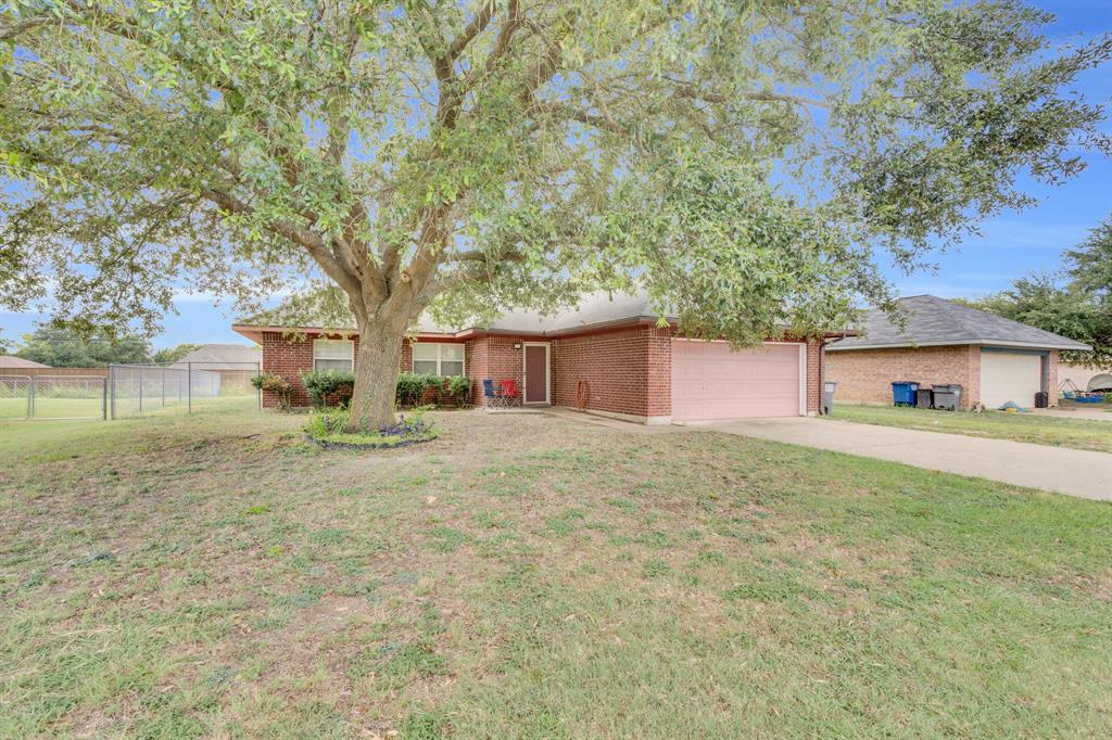 512 Bluebird Lane