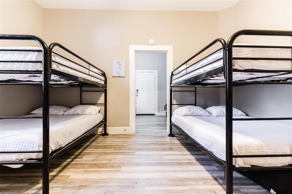 Dallas Land & Loan 02 - Residential Income