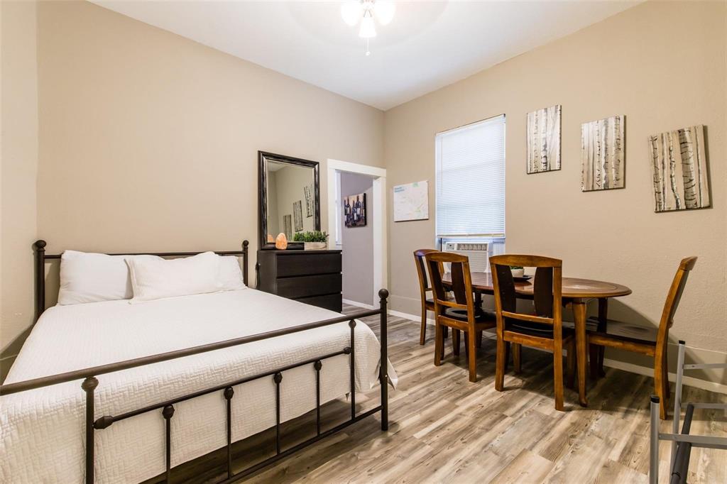 Dallas Land & Loan 02 - Residential Income