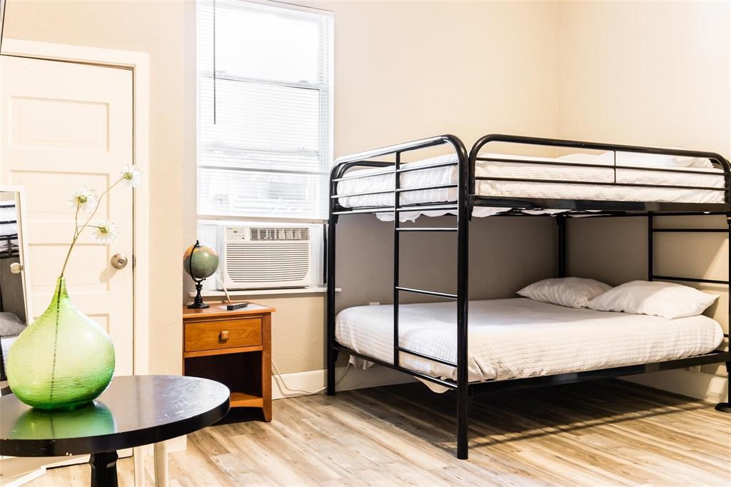 237 W Brooklyn Avenue