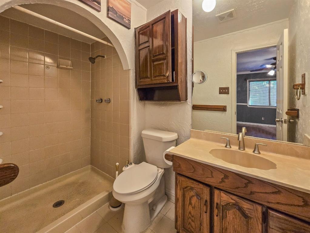 Woods Rev - Residential Lease