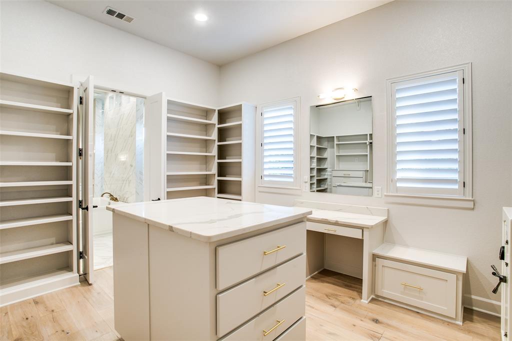 Mario Biasiolli Add - Residential