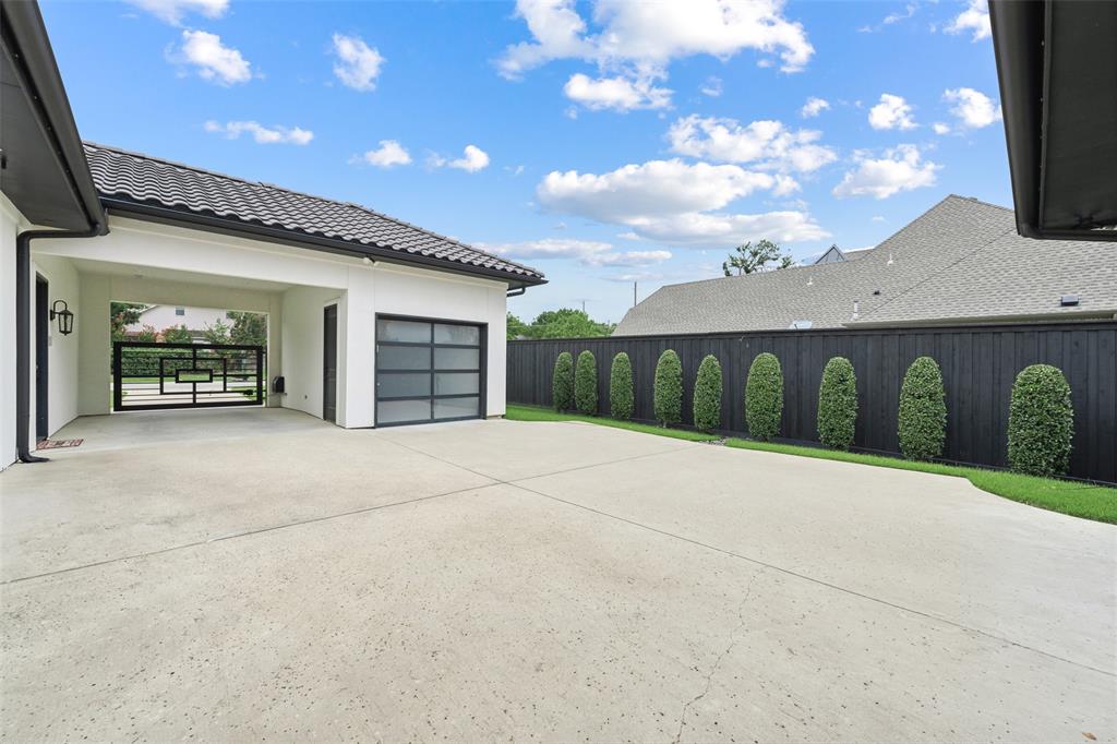 Mario Biasiolli Add - Residential