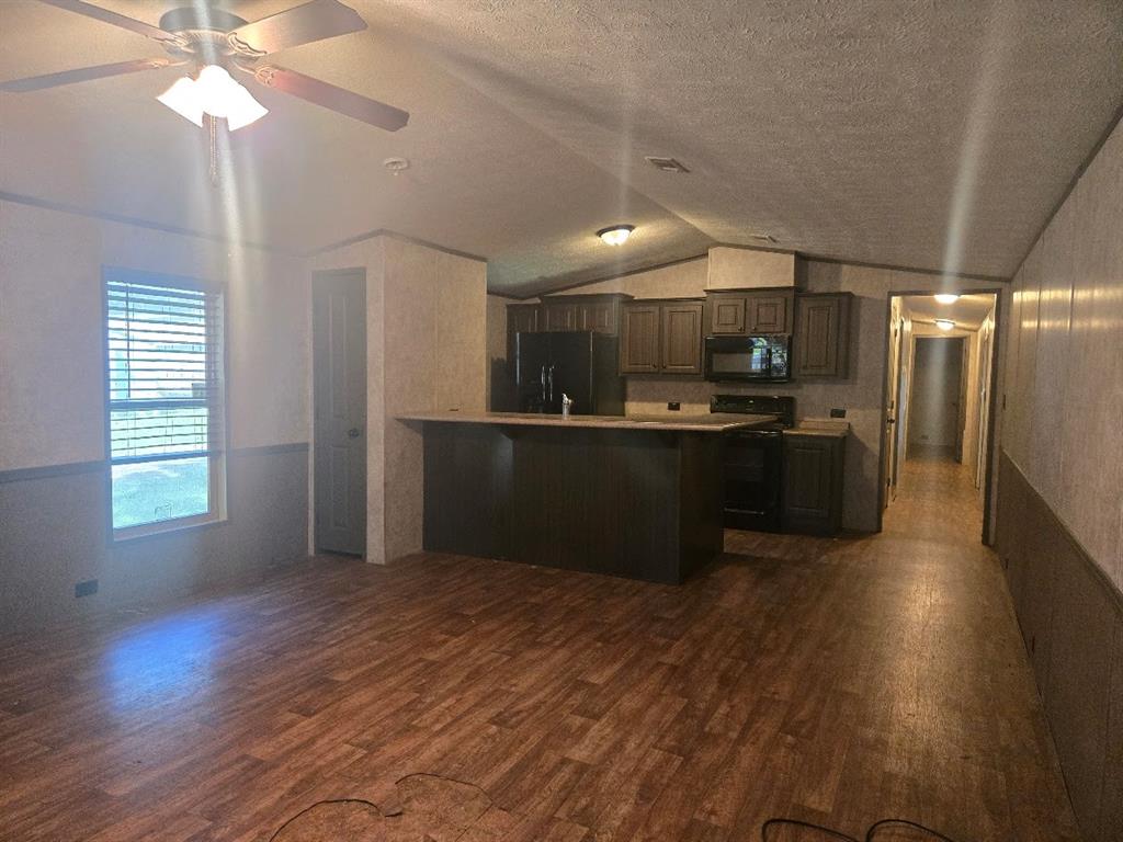 SOUTHERN OAKS - Residential