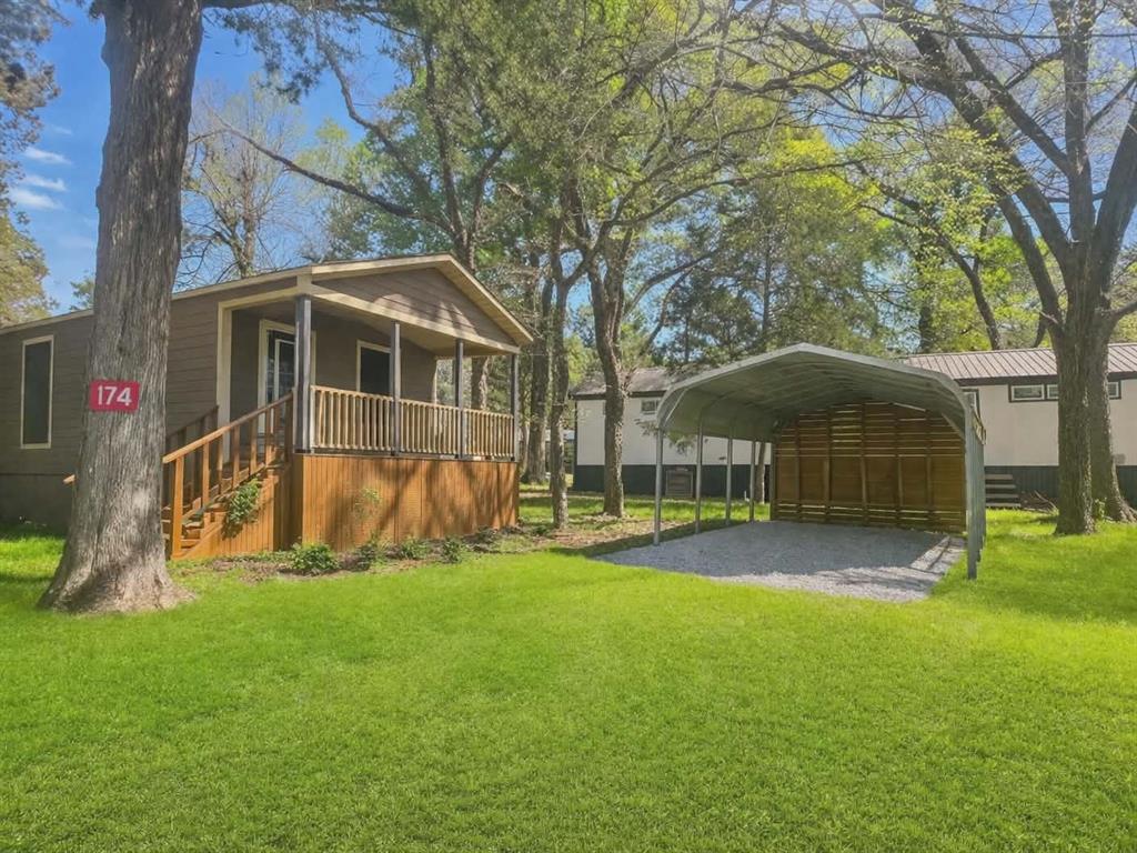 SOUTHERN OAKS - Residential