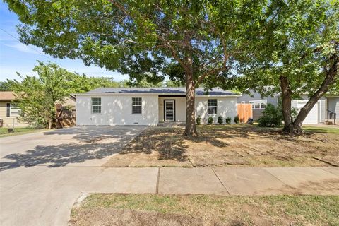 2810 Altman Drive Irving TX 75062