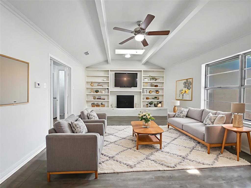 4016 Lynbrook Lane