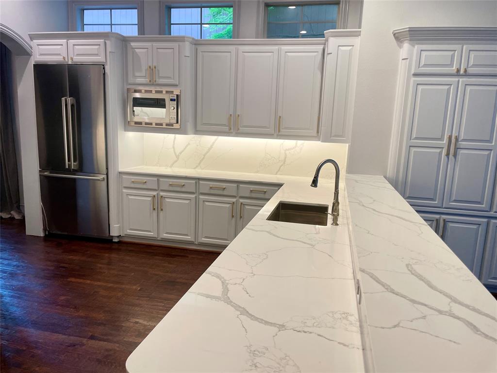 Lexington Herschel Ph 01 - Residential Lease