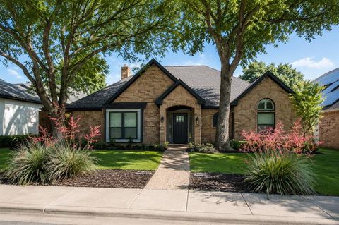 Photo of 4315 Creekmeadow Drive, Dallas, TX 75287 (MLS # 21271400)