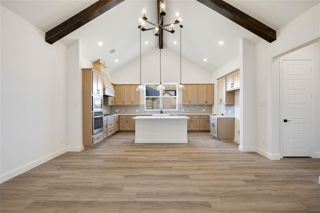 2906 Wallis Drive