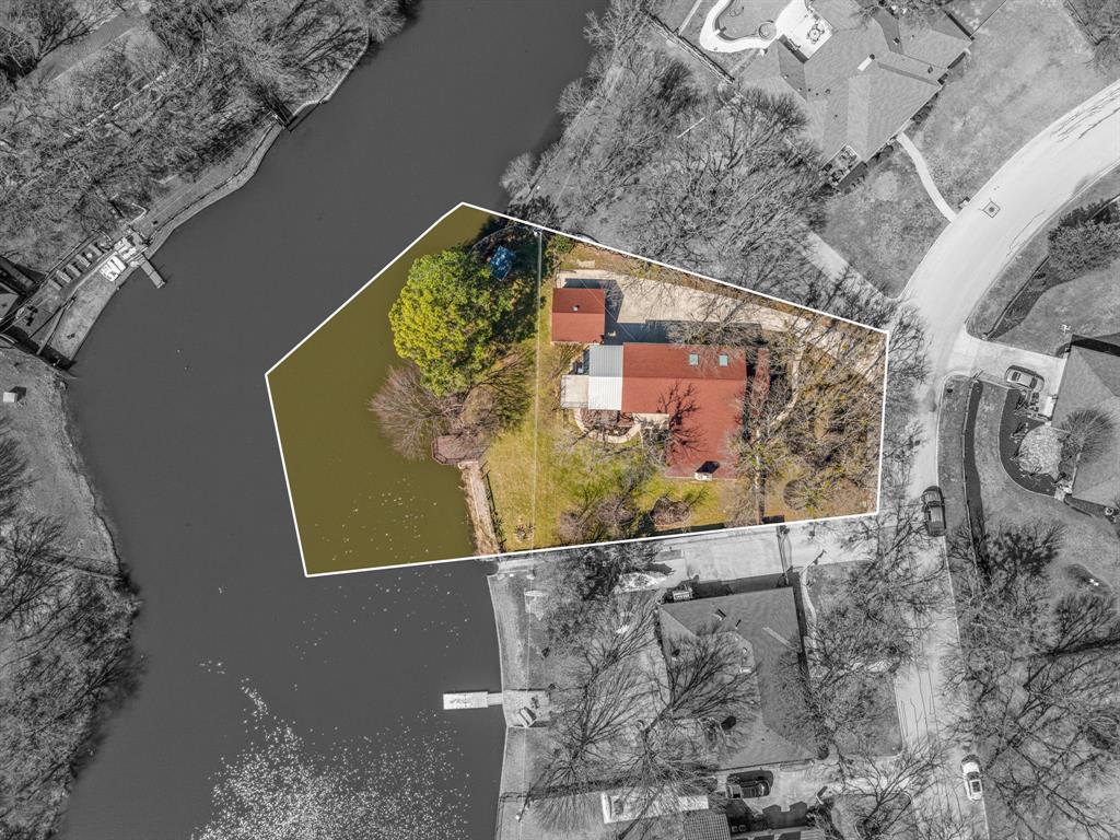 1308 Oakhurst (Lot) Drive E