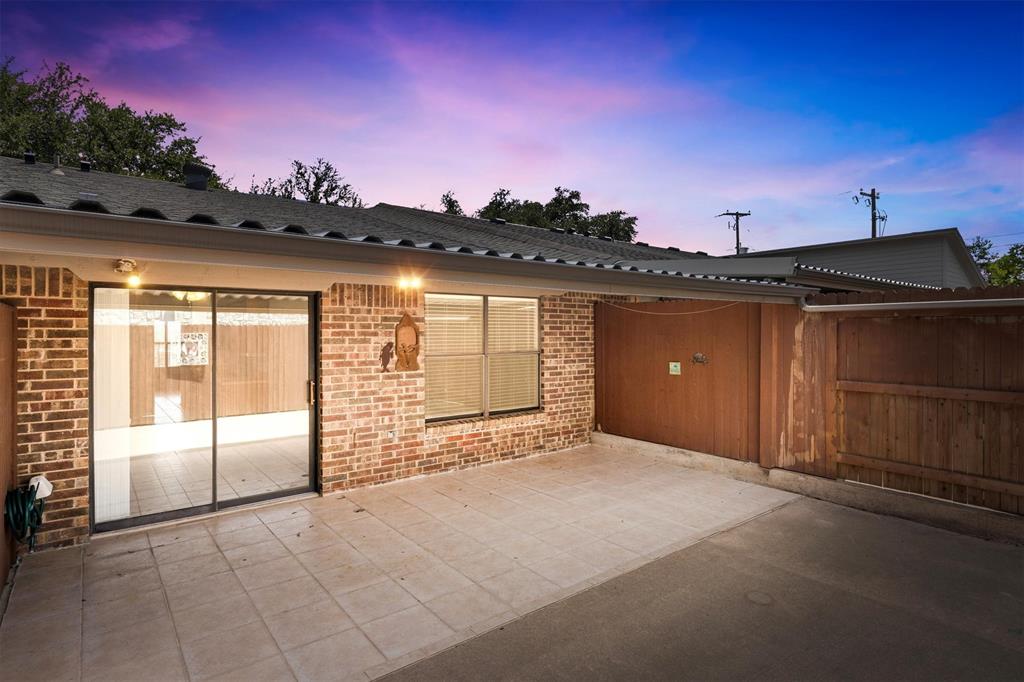 1109 Glenbrook Street