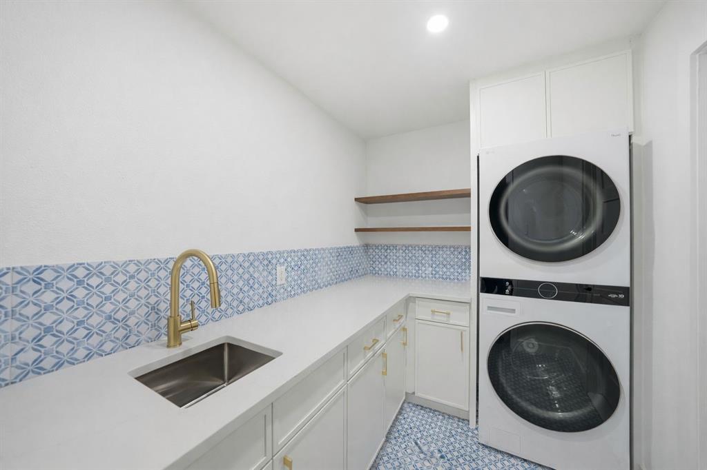 Lochwood - Residential