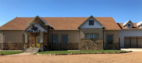 A home in Comanche