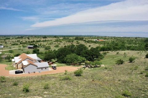 A home in Comanche