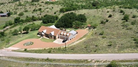 A home in Comanche