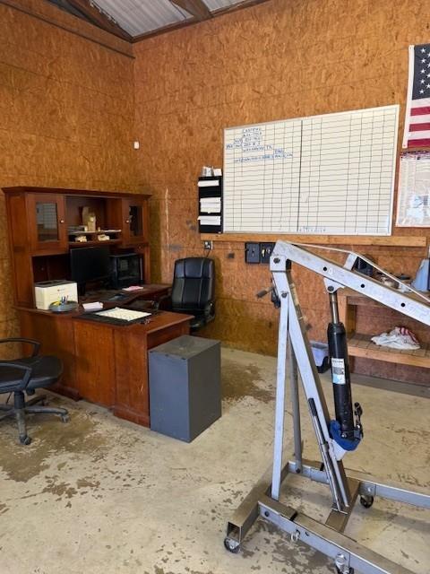 G Carpenter - Commercial Lease