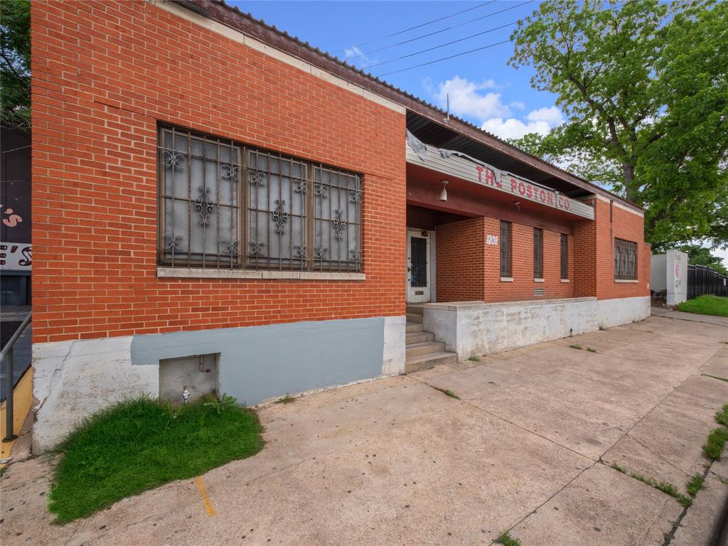 1212 SOUTH RIVERFRONT - Commercial Sale
