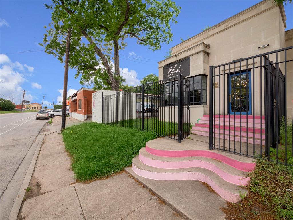 1212 SOUTH RIVERFRONT - Commercial Sale