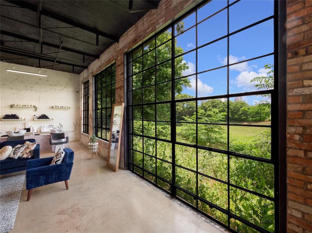 1212 Riverfront Boulevard #101