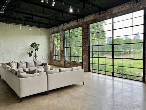 1212 Riverfront Boulevard #101 Dallas TX 75207