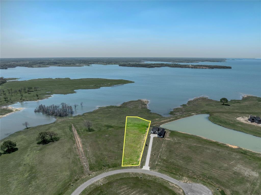 The Peninsula - Land