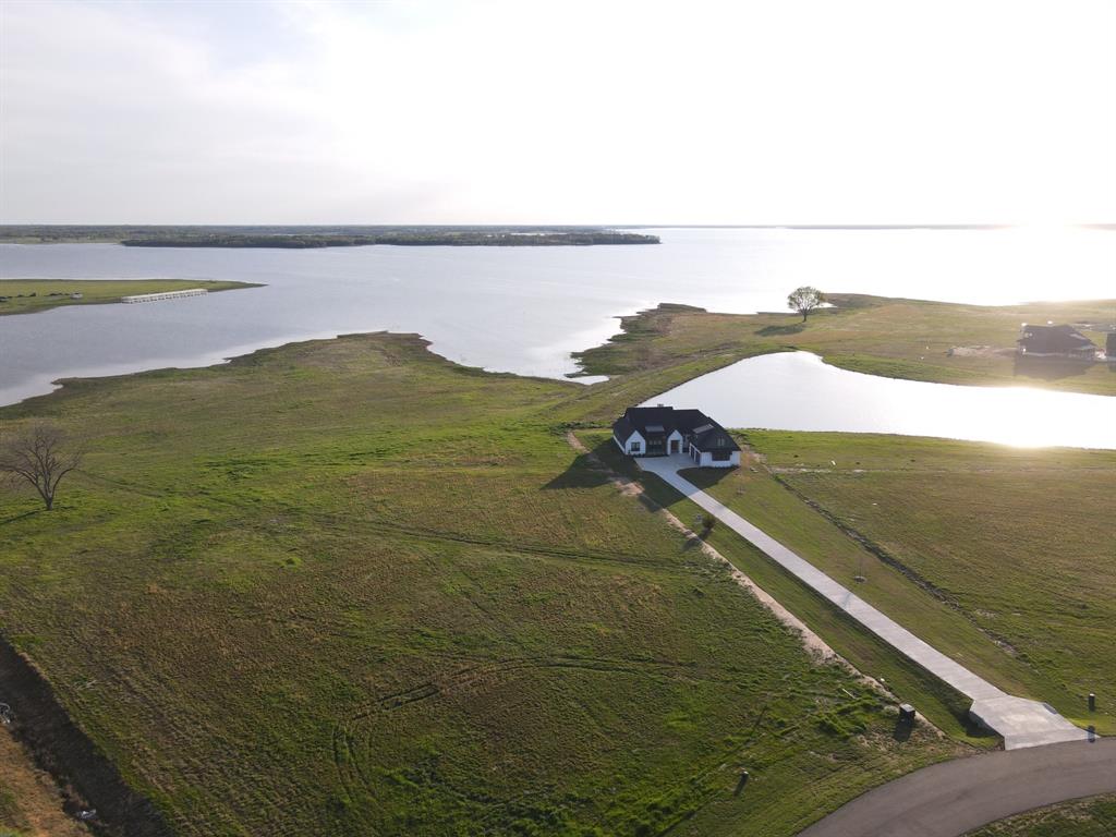 The Peninsula - Land