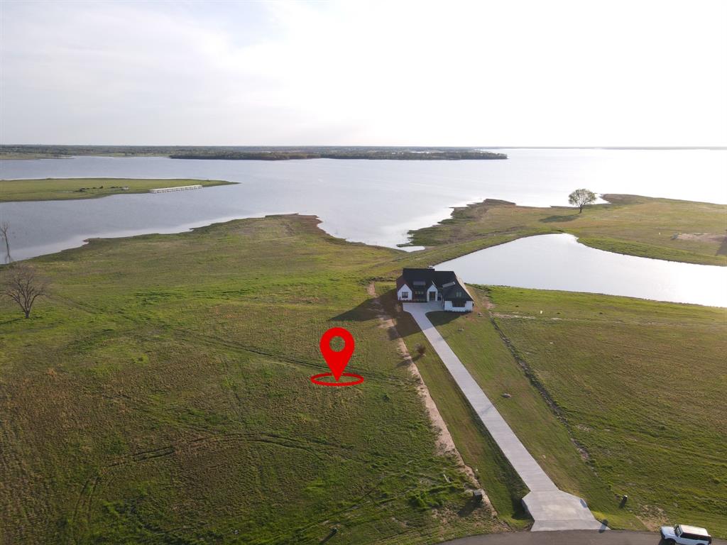 The Peninsula - Land