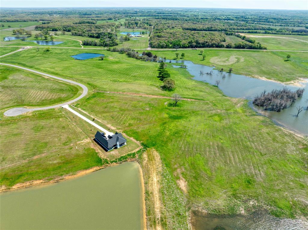 The Peninsula - Land