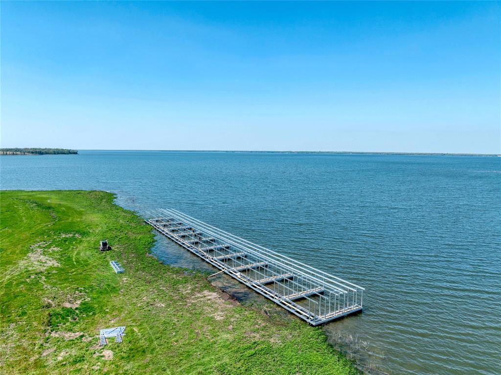 The Peninsula - Land