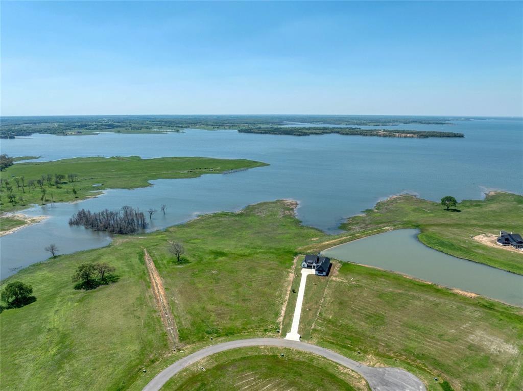 The Peninsula - Land