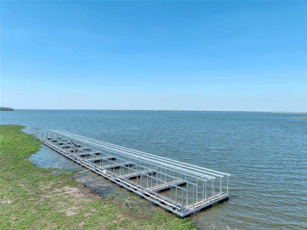 The Peninsula - Land