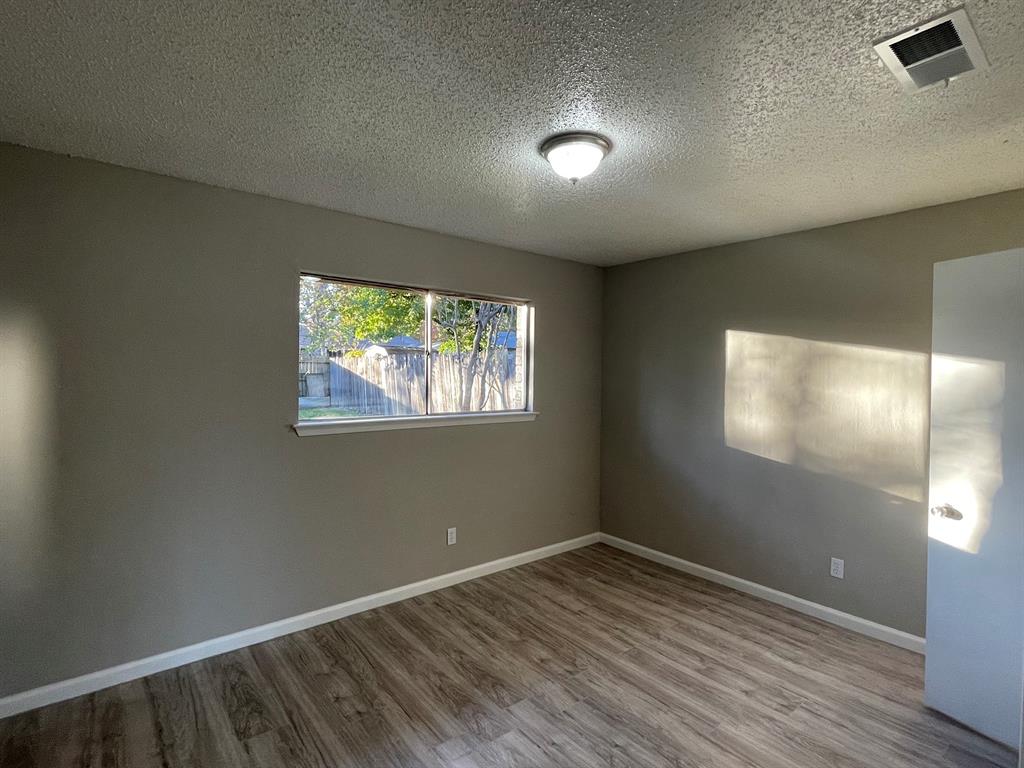 Midway Park Add - Residential Lease