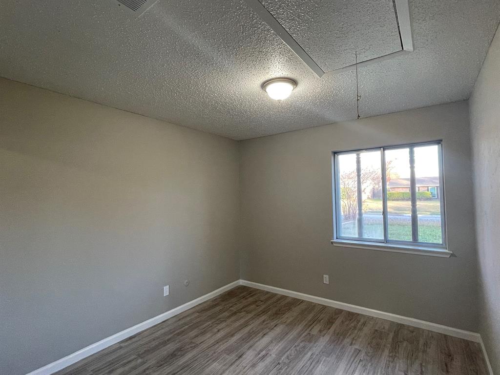 Midway Park Add - Residential Lease