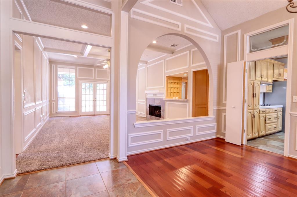2536 Fox Glenn Circle