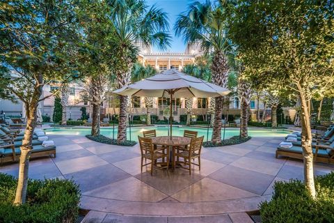 Tiny photo for 2555 N Pearl Street #1402, Dallas, TX 75201 (MLS # 21172153)