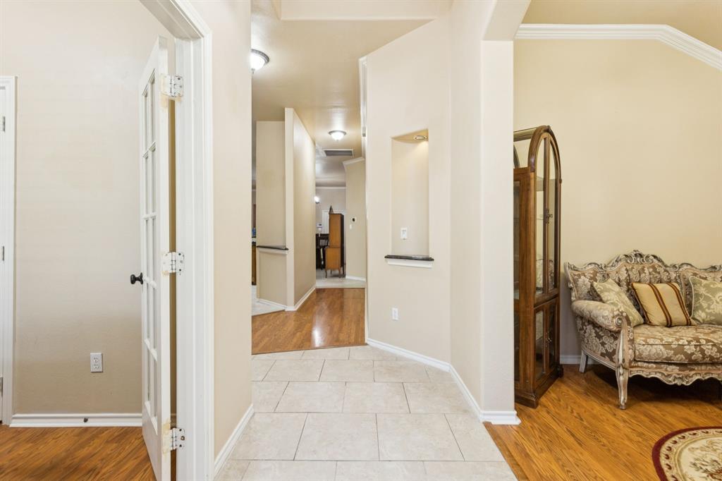 6316 Fall River Drive