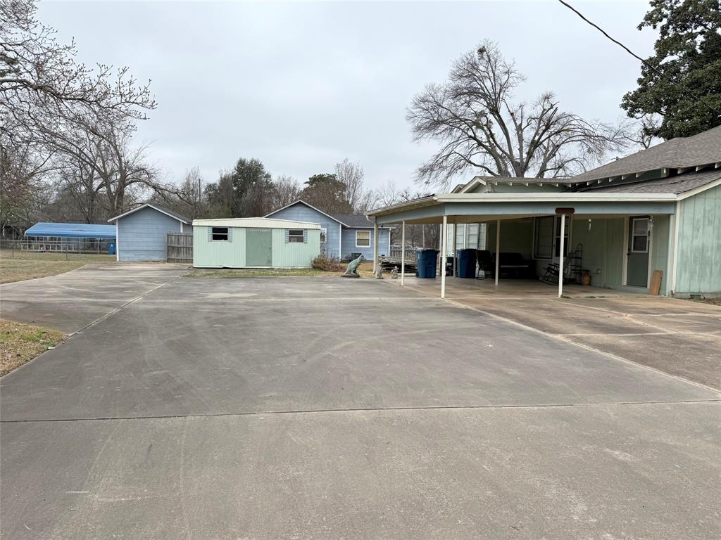 Lawrence - Residential