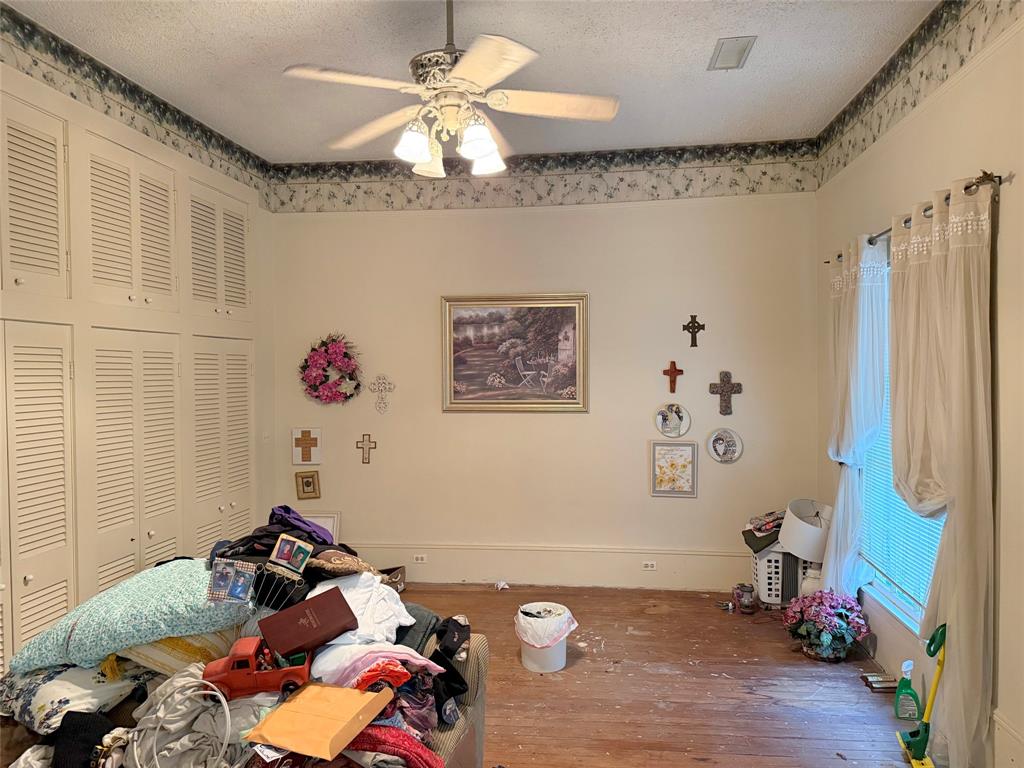 Lawrence - Residential